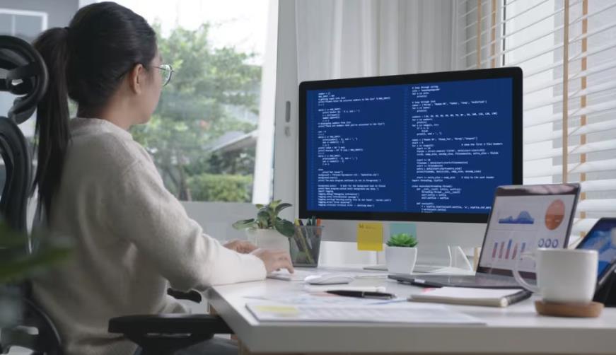 新晃企业数字化解决方案：机器学习赋能商业模式升级的核心路径